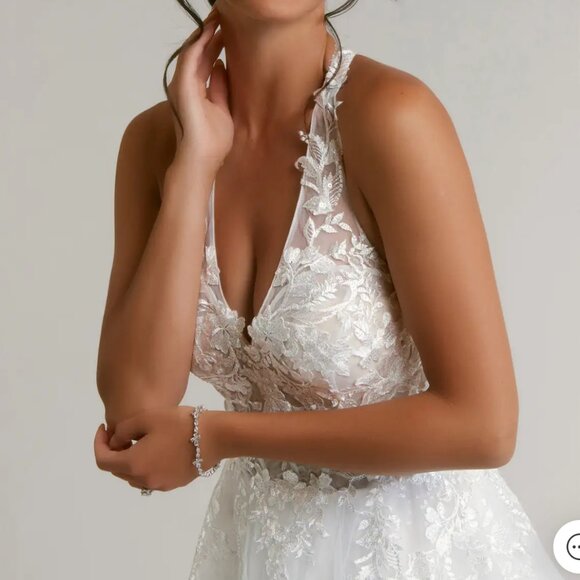 Azazie Dysis Diamond White A-Line Halter Sequins Tulle Wedding Dress - Picture 5 of 15